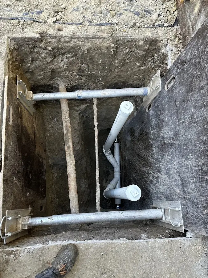 Experienced plumber completing Drain Cleaning work in Brookings